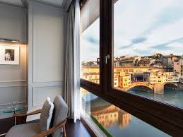 The 10 Most Romantic Hotel Rooms In The World Florence Hotels Romantic Hotel Rooms Italy Hotels