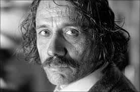 Go behind the scenes with iconic actor