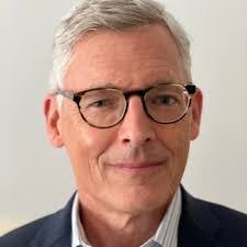 Amanda Silverio's Instagram, Twitter & Facebook