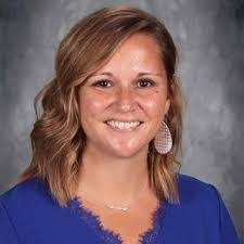 Ashlee Clements's Instagram, Twitter & Facebook