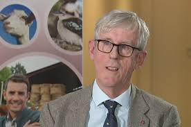 Vet industry compromised by influence of pet food and pharmaceutical  companies, expert says