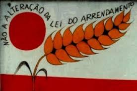 A revolução dos cravos salvou maria teresa horta da prisão. Slogans Do 25 De Abril 25 De Abril Publico