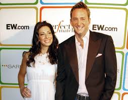 Clinton kelly, of abc's afternoon lifestyle show the chew, talks about his circa 1969 house in kent that he shares with husband damon bayes. Https Www Usmagazine Com Celebrity News News Jennifer Hudson Splits From Fiance Receives Protective Order 2017 11 17t17 32 40 00 00 Monthly 0 7 Https Www Usmagazine Com Wp Content Uploads 2017 11 David Otunga Jennifer Hudson Split Jpg