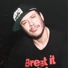 Listen to A Cera (O Surto) by Ária 53 in pop playlist online for free