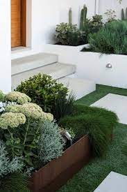 Stark Design Gold Award Design 50m2 150m2 In 2021 Front Garden Design Front Garden Modern Garden
