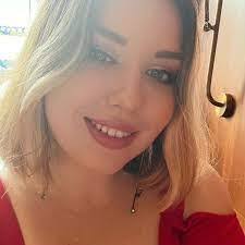 Alicia Barham's Instagram, Twitter & Facebook