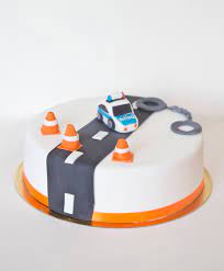 Polizei kuchen kindergeburtstag schaukelpferd holz paw patrol spielzeug kinder geburtstag torte ninjago geburtstag puppenhaus playmobil duplo eisenbahn kinderspielzeug fiestas. Polizei Torte