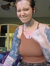 Exploring Love Enchained: Day Collar and Jewelry Styles