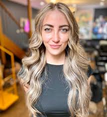 She came , we saw , we lightened & brightened Ms 007 herself  @bond.hannah.bond 😎🥂🍸🍸🍸#balayage #balayagehighlights #sydney  #balayageexpert #soho #darlinghurst #stanleystreet #newyork #bestsydneyhair  #lovesoho #sohooncrown