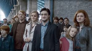 Дэниэл рэдклифф, руперт гринт, эмма уотсон и др. Harry Potter And The Deathly Hallows Part 2 Brings The Series To A Thrilling And Satisfying Finish Los Angeles Times
