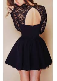La robe à pastille courte est essentiellement enfilé pour des soirées chics, mais également des baptêmes. Robe Courte Evasee Tutu Avec Dentelle Dos Nu Manches Longues Elegant Vintage Noir Robes Mini Robes