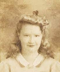 Vera Hendrix's Instagram, Twitter & Facebook