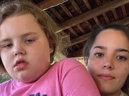 Vicki Albert's Instagram, Twitter & Facebook