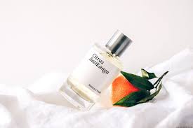 Maison Crivelli Citrus Batikanga In 2020 Parfume Citrus Perfume Bottles