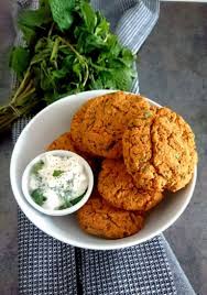 Falafels De Lentilles Corails Tzatziki Equilibre Et Saveurs Plats Vegetaliens Recette Vegetarienne Cuisine Ayurvedique