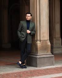 You can add them to any outfits only choosing a color (the most classic and popular color is brown). Engineered For City Living Kenneth Cole