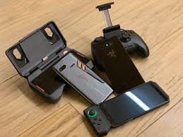 Despite a number of phones marketing themselves as gaming phones over the past few years, the best phone for gaming is actually the latest offering from samsung. Six Great Gaming Phone Features Apple Samsung Should Borrow Variety