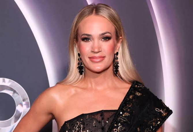 Carrie Underwood Flaunts Legs in Fringe as Residency Nears Its End