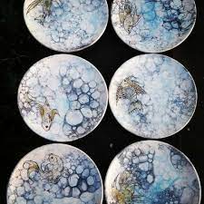 Plates Made By Ciniminiceramics Bubble Effect And Fish Decor Pottery Painting Designs Diy Ceramic Bubble Painting