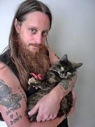 Concejal municipal има 15 преводи на 6 езика. Fenriz Baterista De Darkthrone Elegido Concejal Municipal En Noruega Black Metal Metal Music Cat Photo