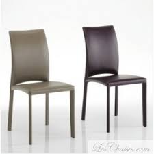 Sklum pack de 2 chaises en simili cuir glamm simili cuir bois foncé beige crème. Chaise Cuir Contemporaine Gourmet Et Chaise En Cuir Confortable Et Moderne
