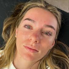 Natural lashes like these 😍