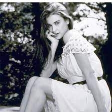 Her father charles harmon left her mother virginia king before demi was born. Demi Moore 1985 Oldschoolcool