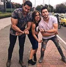 La aparición de un enemigo que la conoce muy bien la acecha, mientras que juancho, su pareja, ve cómo su productora cede terreno ante la llegada de un competidor muy fuerte. La Reina Del Flow Photos Facebook