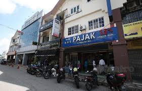 14 seuraajaa, 0 seurattavaa, 0 julkaisua. Berbaris Panjang Di Kedai Pajak Gadai