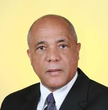 Angel Veras Aybar, autor en El Pais Dominicano