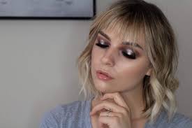 Smokey Spotlight Eyes: 90's Grunge Tutorial