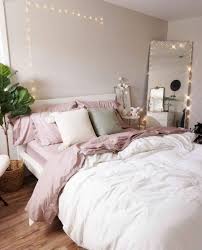 Bedroom Inspo 70 College Apartment Decorating Ideas On A Bud Apartment Bedroom Decor College Apartment Decor Comfy Bedroom