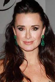 Real Housewives Fashion Big Blonde Hair Style Blog Kyle Richards Emerald Earrings Drop Big Blonde Hair