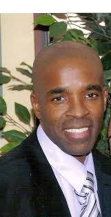 Oakley Cox's Instagram, Twitter & Facebook