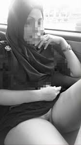 Ngintip janda mandi disungai karena ditinggal suami. Janda Binal Asian Woman Women Hijabi