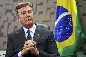 Jun 07, 2021 · collor tem alinhado posicionamentos, defendido o presidente e até ironizado as esquerdas, como fez ao comentar os recentes protestos contra bolsonaro por conta da pouca presença de pessoas nas ruas. Pela Mao De Lira Collor Ganha Espaco No Planalto E Quer Apoio Para Reeleicao Folha Pe