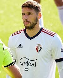 El scouting de riquelme y russo para los refuerzos, a jonatan calleri y un insólito momento: Jonathan Calleri