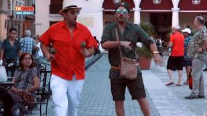 I nostri pio e amedeo con raffaella fico, stefano de martino, sandro mazzola, beppe fiorello e simona ventura. Emigratis In Onda La Puntata Introvabile Scattano Denunce Ecco Perche