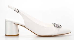Il tacco a stiletto misura 13 cm. Ø®Ø±Ø·ÙˆØ´Ø© Ø¹Ø·Ù„ Ø£Ø®Ù„Ø§Ù‚ Sandali Sposa Tacco Basso Psidiagnosticins Com