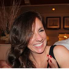 Erin Rapp's Instagram, Twitter & Facebook