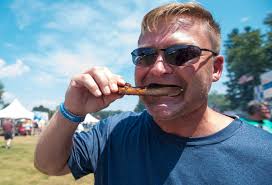 BBQ competitors share camaraderie