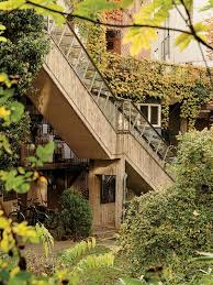 Friends and fur babies to stretch out and enjoy the outdoors (includes an underground. In Berlin Mysterious Dwellings Hidden Amid The Trees The New York Times