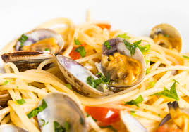 Realizzare gli spaghetti alle vongole è davvero molto facile e molto veloce. Food Porn La Ricetta Degli Spaghetti Alle Vongole Perfetti