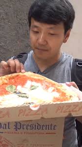 What "take out" pizza is like in Naples Italy #pizza #italy