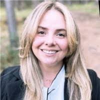 Sarah Huggard's Instagram, Twitter & Facebook