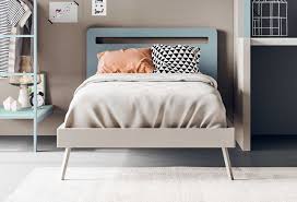 I prezzi letti piazza e mezza sempre convenienti e scontati lo trovi nella nostra sezione outlet dedicata Letto Singolo Moderno Fresh Clever