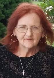 Carol Handlin's Instagram, Twitter & Facebook