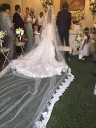 Matrimonio in una chiesetta immersa nel verde tra l'attrice martina stella e il procuratore sportivo a curare nei dettagli tutto il matrimonio di martina stella e andrea manfredonia è stato il wedding. 8 Idee Su Nozze Martina Stella Matrimonio Nel Bosco Spose Nozze