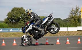 Fahrsicherheit Bmw Motorrad Rides Powered By Adac