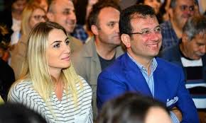 Daha fazla güncel bilgi için sputnik türkiye sitesini takip edin. Ekrem Imamoglu Nun Esi Dilek Imamoglu Mazbata Sonrasi Ilk Kez Konustu